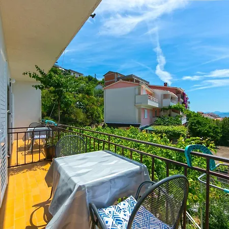 1 Appartement