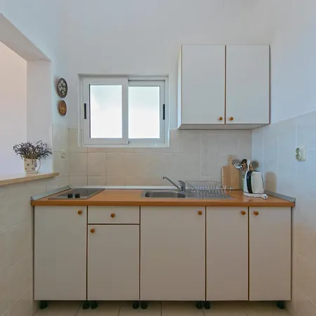 1 * Podgora (Split-Dalmatia)