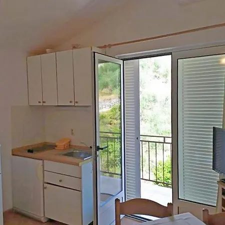 Apartment 1 *