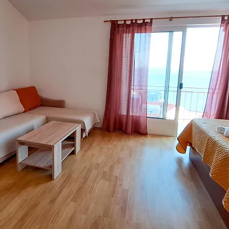 Apartment 1