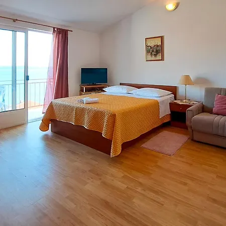 1 * Podgora